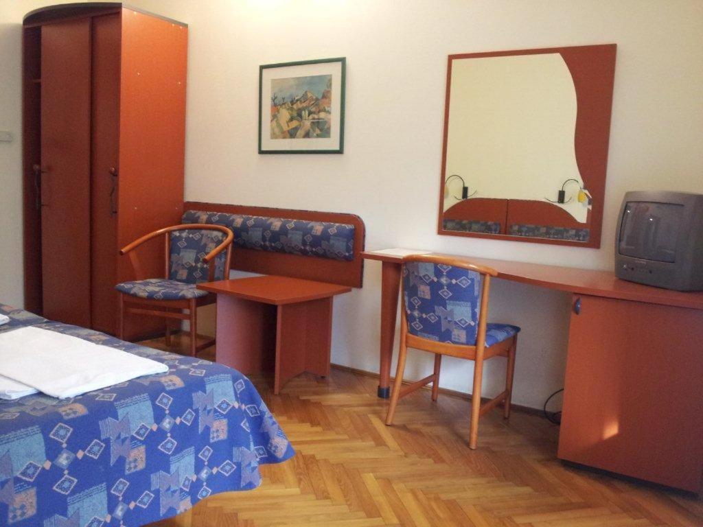 Fenyves Hotel Bekescsaba Bilik gambar