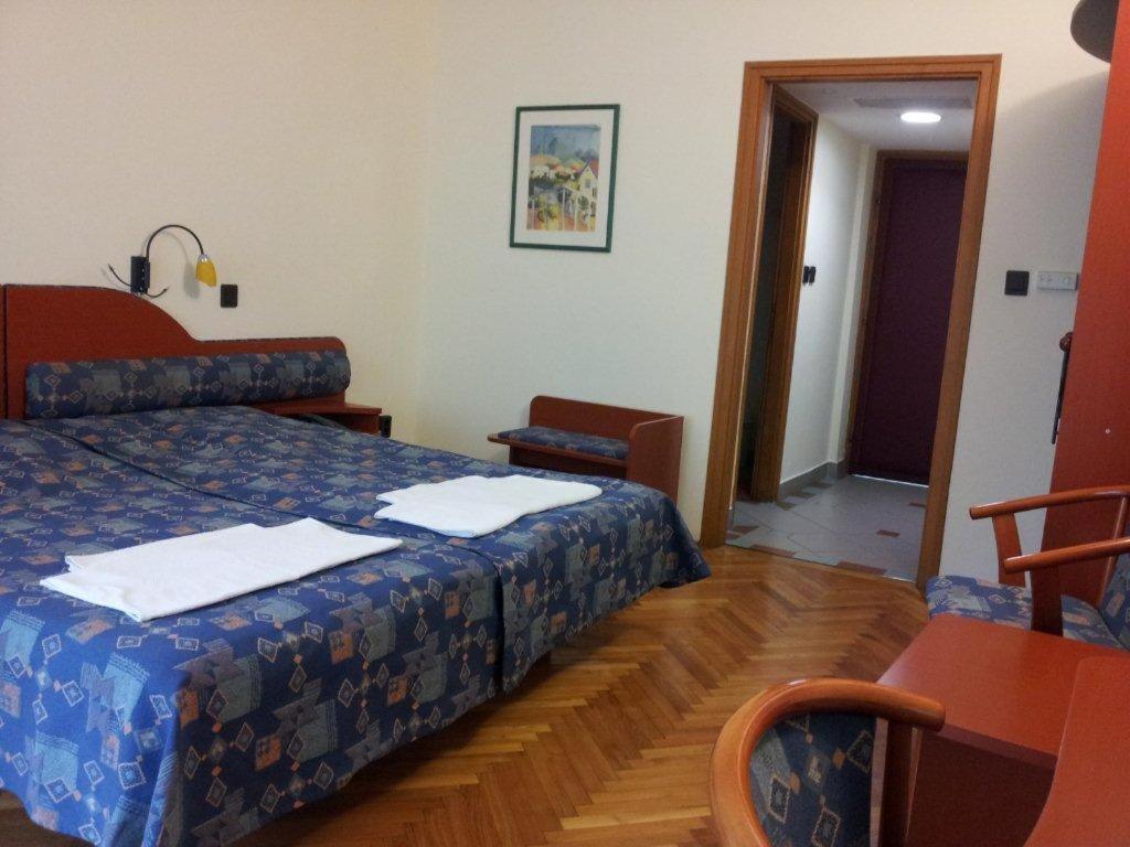 Fenyves Hotel Bekescsaba Bilik gambar